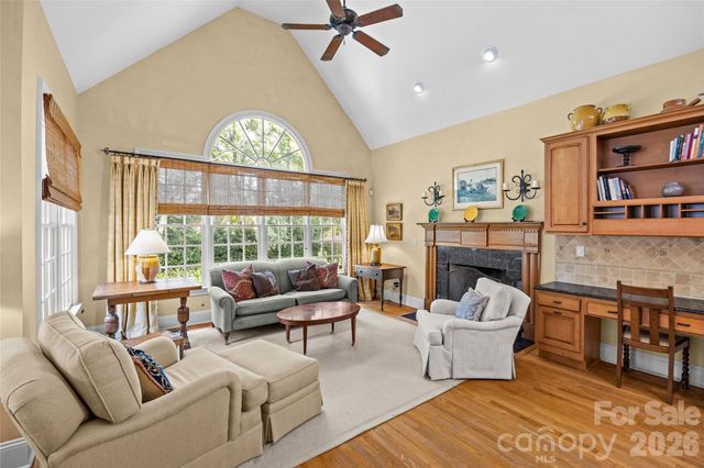 3401 Maryhurst Lane, Charlotte, NC 28226