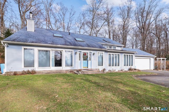 36 Spinning Wheel Road, Monroe, CT 06468