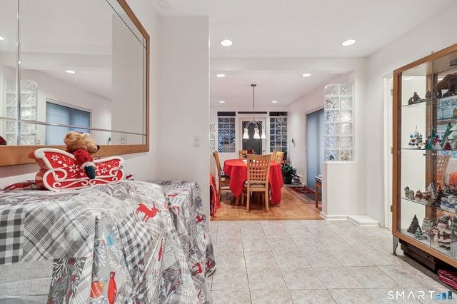 36 Spinning Wheel Road, Monroe, CT 06468