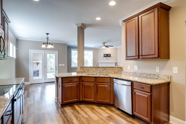 2105 Bedford Bnd, Mount Juliet, TN 37122
