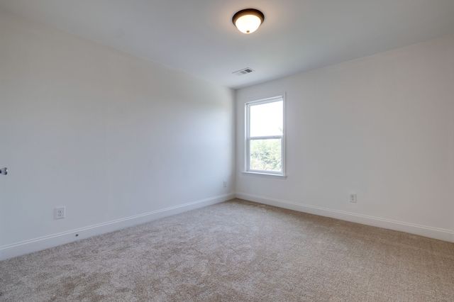 2105 Bedford Bnd, Mount Juliet, TN 37122