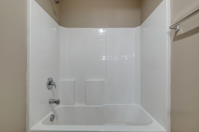 2105 Bedford Bnd, Mount Juliet, TN 37122