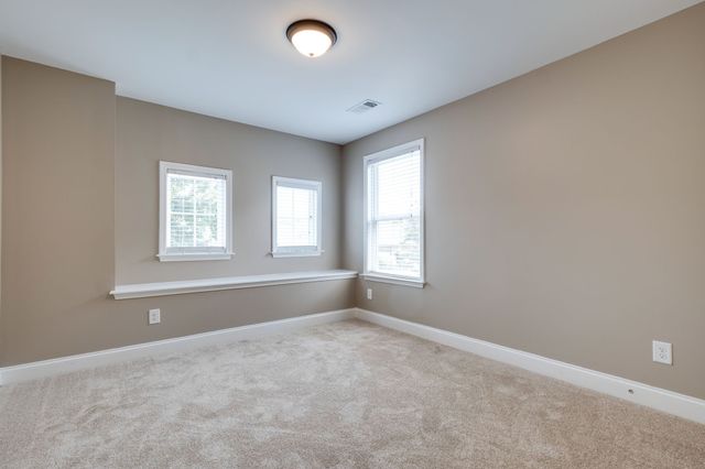 2105 Bedford Bnd, Mount Juliet, TN 37122