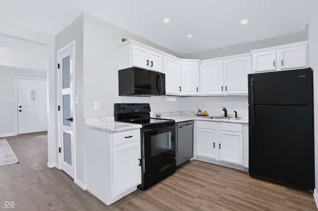 3250 Davis, Indianapolis, IN 46221