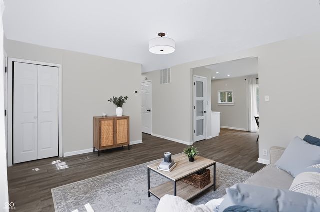 3250 Davis, Indianapolis, IN 46221