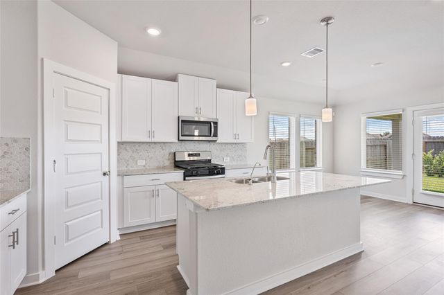 6322 Brazos Trail Drive, Richmond, TX 77469