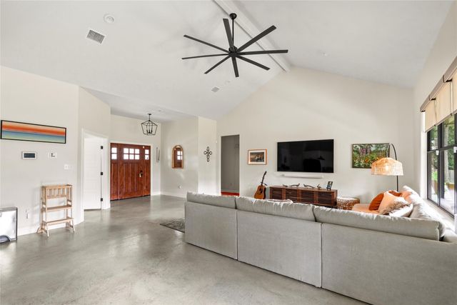 111 Green Grass LN, Bastrop, TX 78602