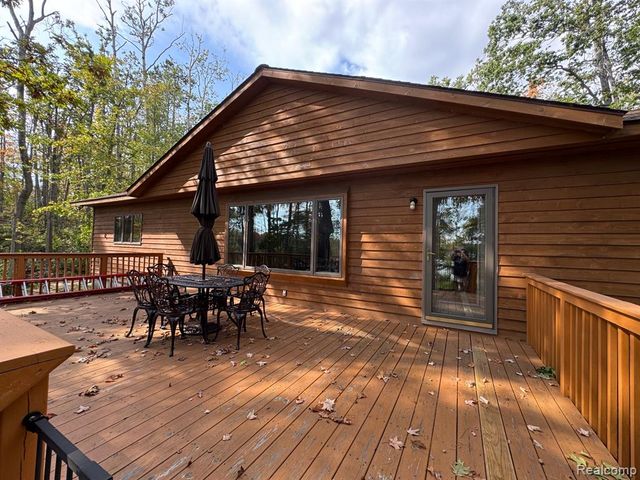 1475 Aarons Road, Lewiston, MI 49756