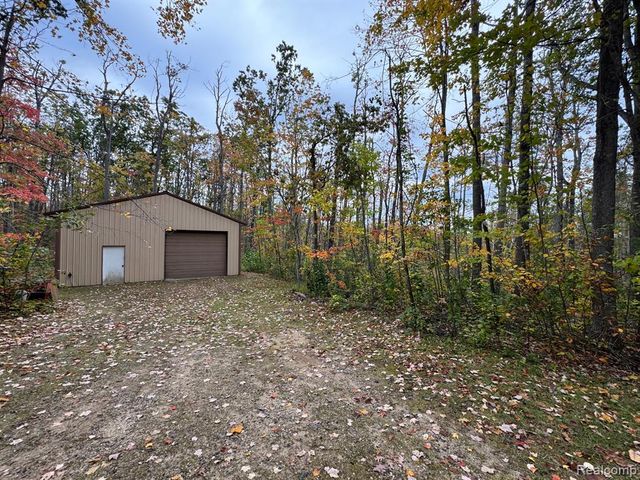 1475 Aarons Road, Lewiston, MI 49756