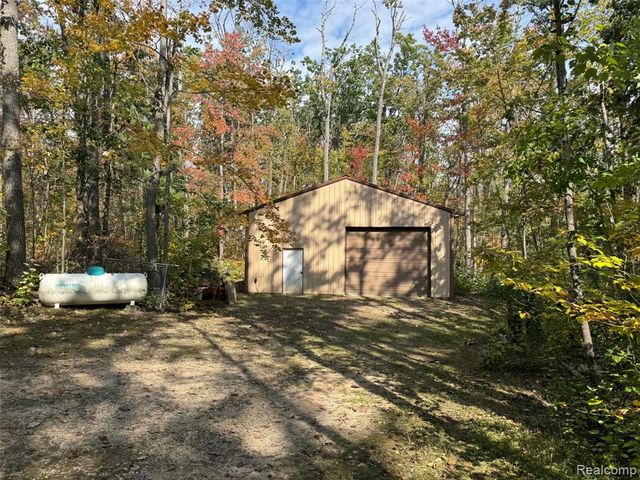 1475 Aarons Road, Lewiston, MI 49756