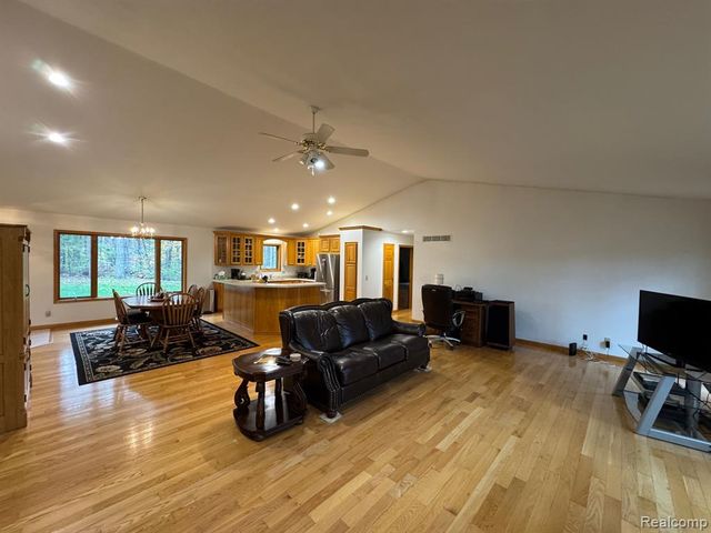 1475 Aarons Road, Lewiston, MI 49756