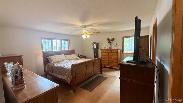 1475 Aarons Road, Lewiston, MI 49756