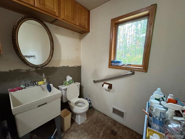 1475 Aarons Road, Lewiston, MI 49756