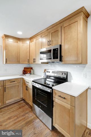 1330 CHAPEL DR, York, PA 17404