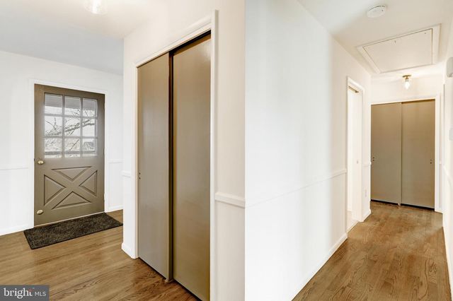 1330 CHAPEL DR, York, PA 17404