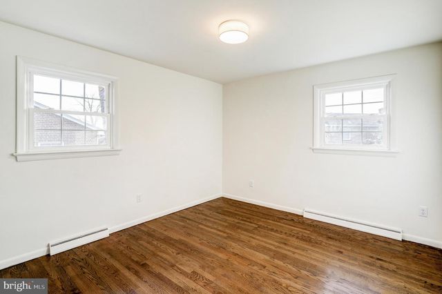 1330 CHAPEL DR, York, PA 17404