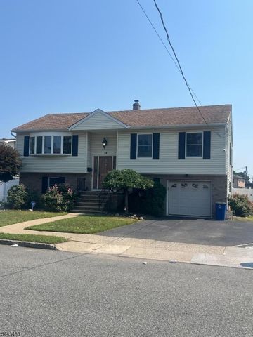 18 Rosengren Ave, Totowa Boro, NJ 07512