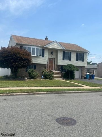 18 Rosengren Ave, Totowa Boro, NJ 07512