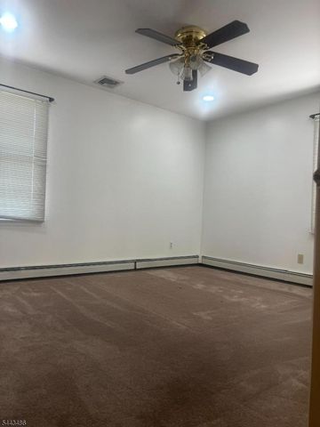 18 Rosengren Ave, Totowa Boro, NJ 07512