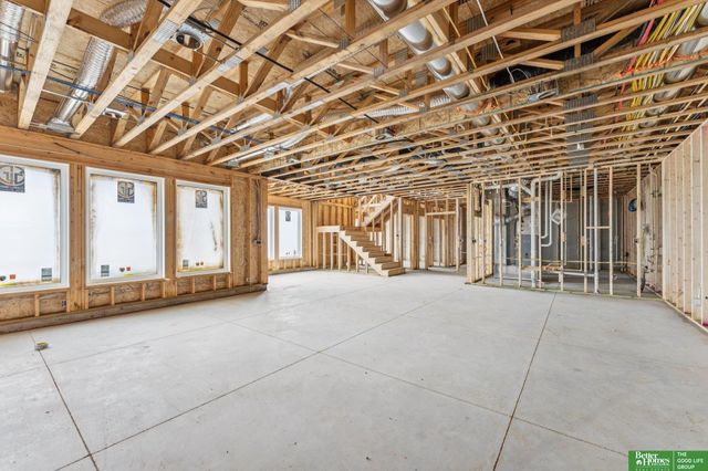 3310 S 212th Street, Elkhorn, NE 68022