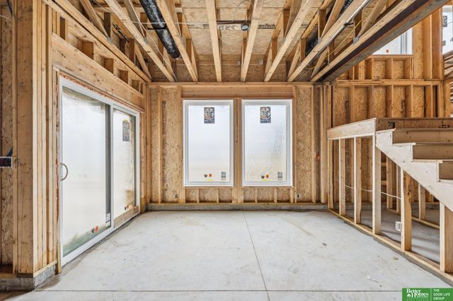 3310 S 212th Street, Elkhorn, NE 68022