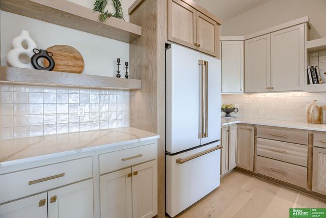 3310 S 212th Street, Elkhorn, NE 68022