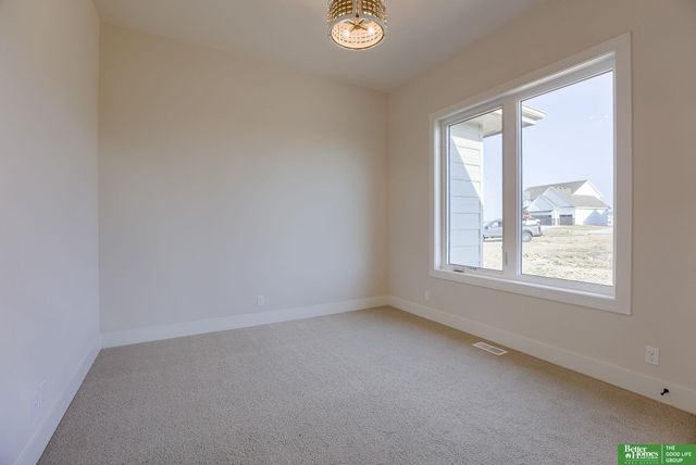 3310 S 212th Street, Elkhorn, NE 68022