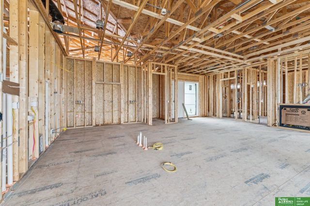 3310 S 212th Street, Elkhorn, NE 68022