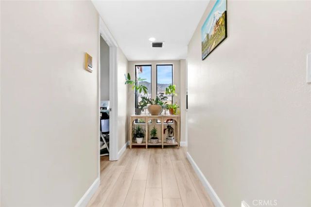 427 E Orange Grove Ave 301, Burbank, CA 91501