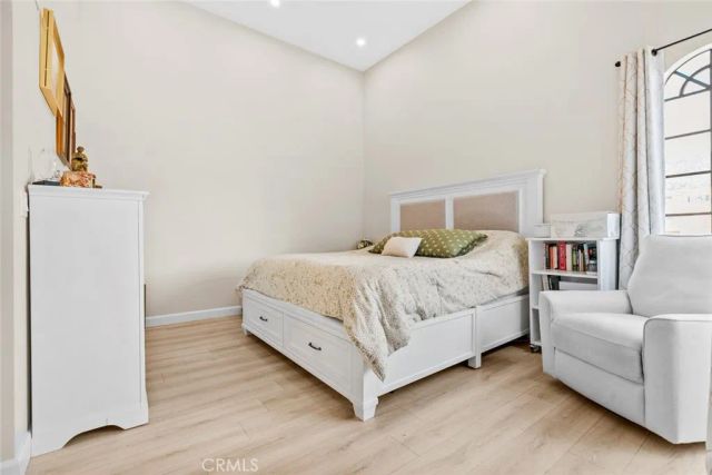 427 E Orange Grove Ave 301, Burbank, CA 91501