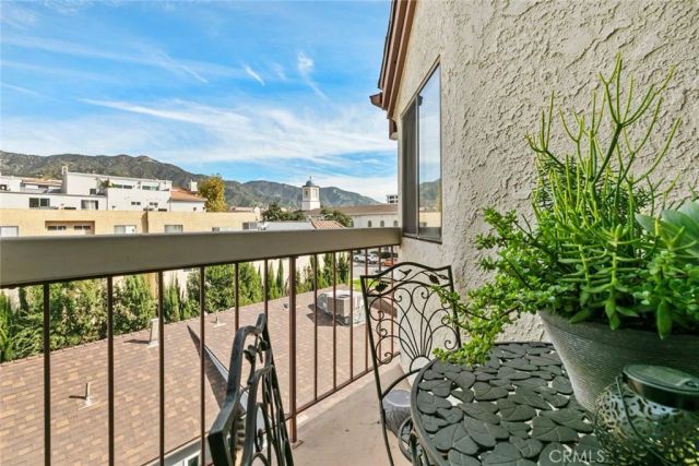 427 E Orange Grove Ave 301, Burbank, CA 91501