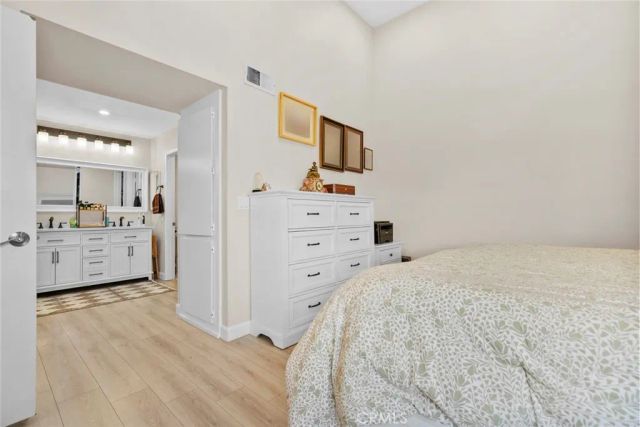 427 E Orange Grove Ave 301, Burbank, CA 91501