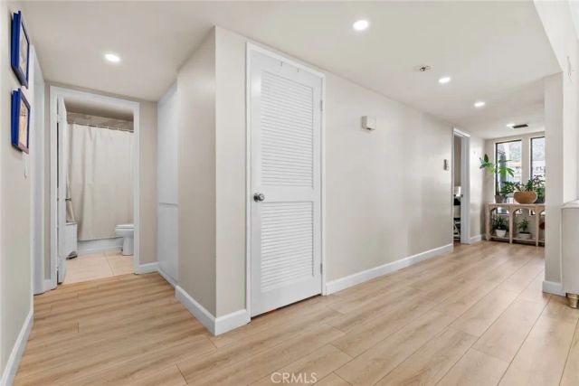 427 E Orange Grove Ave 301, Burbank, CA 91501