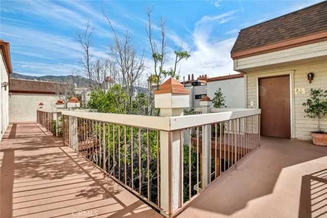 427 E Orange Grove Ave 301, Burbank, CA 91501