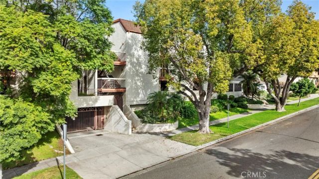 427 E Orange Grove Ave 301, Burbank, CA 91501