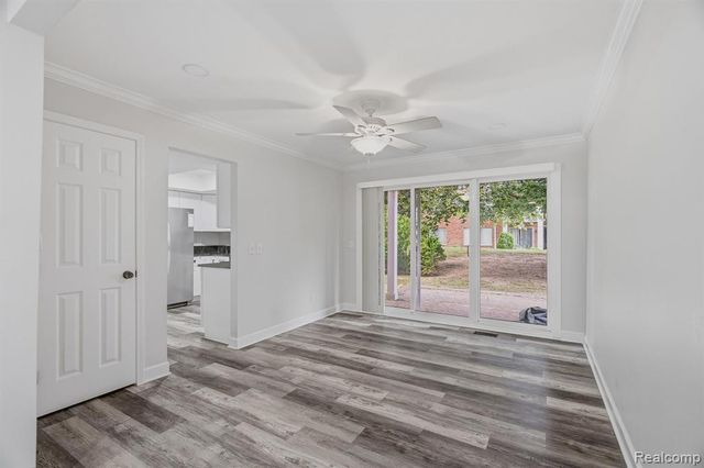 16842 Edloytom Way, Clinton Township, MI 48038