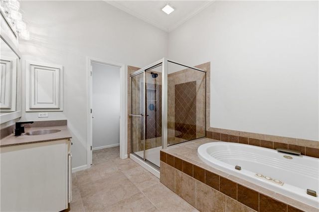 6421 Crown Forest Court, Mableton, GA 30126