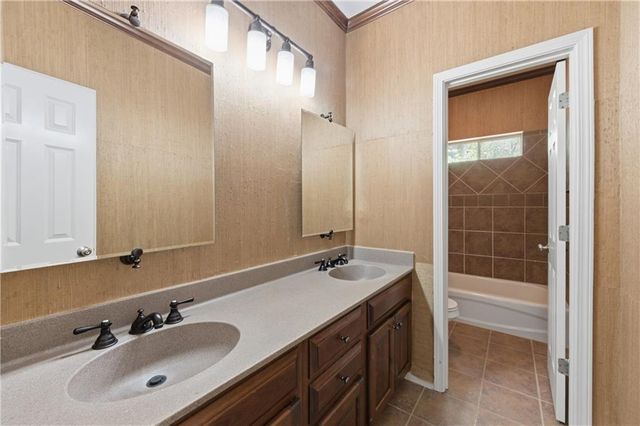 6421 Crown Forest Court, Mableton, GA 30126