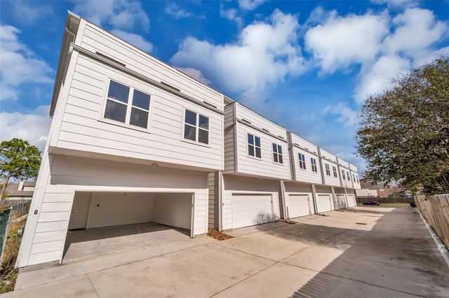 15000 S Richmond Avenue 6, Houston, TX 77082