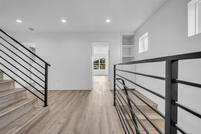 15000 S Richmond Avenue 6, Houston, TX 77082