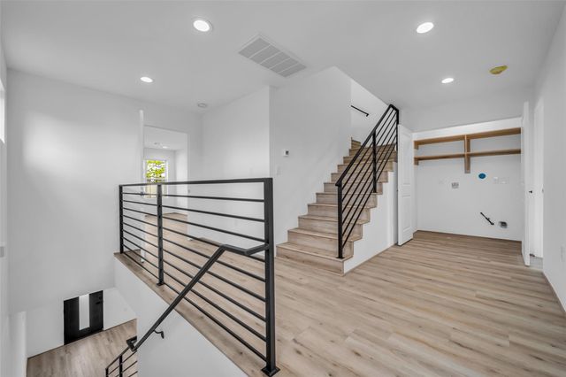 15000 S Richmond Avenue 6, Houston, TX 77082