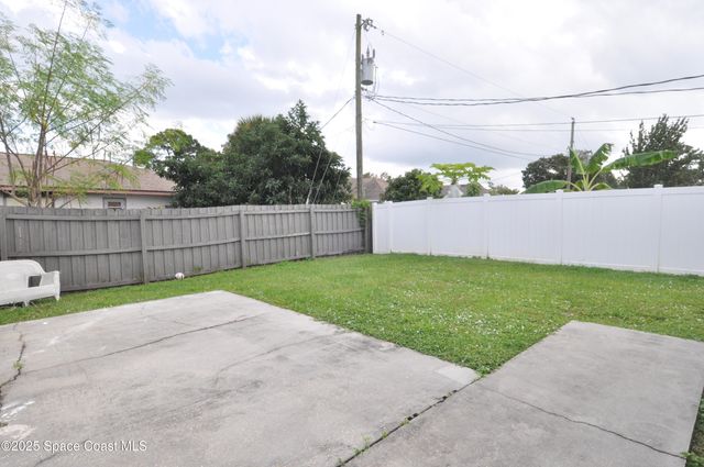 911 Eldron Boulevard SE, Palm Bay, FL 32909