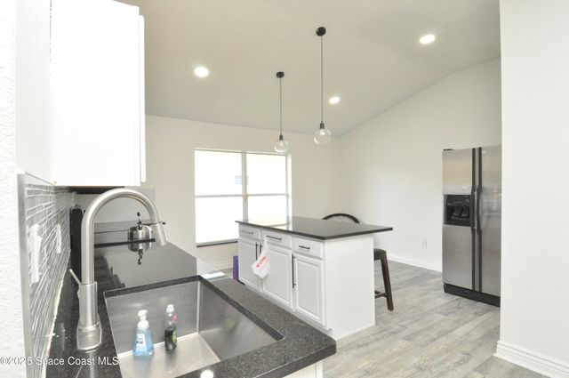 911 Eldron Boulevard SE, Palm Bay, FL 32909