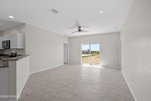 155 S Montgomery Avenue, Corona De Tucson, AZ 85641