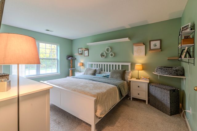 102 Greenview Terrace, Middletown, CT 06457