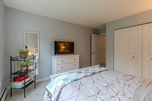 102 Greenview Terrace, Middletown, CT 06457