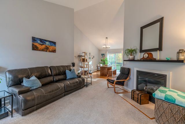 102 Greenview Terrace, Middletown, CT 06457