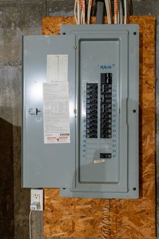 102 Greenview Terrace, Middletown, CT 06457