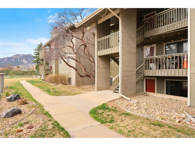 695 Manhattan Dr 5, Boulder, CO 80303