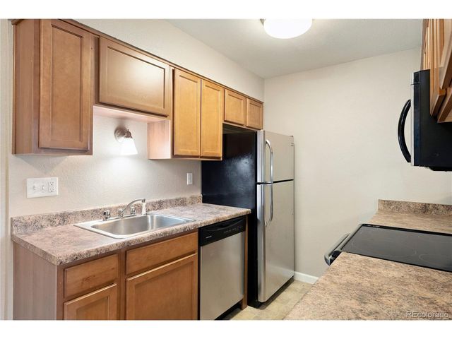 695 Manhattan Dr 5, Boulder, CO 80303